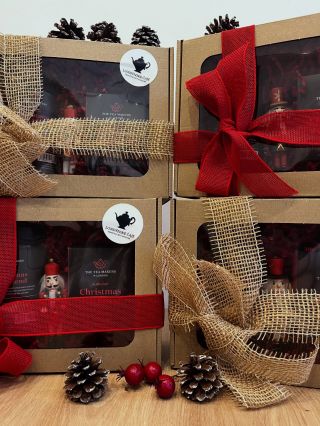 ✨🎄U nás tie najkrajšie a najchutnejšie vianočné darčeky. Pripravené s láskou pre vás.🎄🫖🇬🇧 V predaji cez DM alebo od...